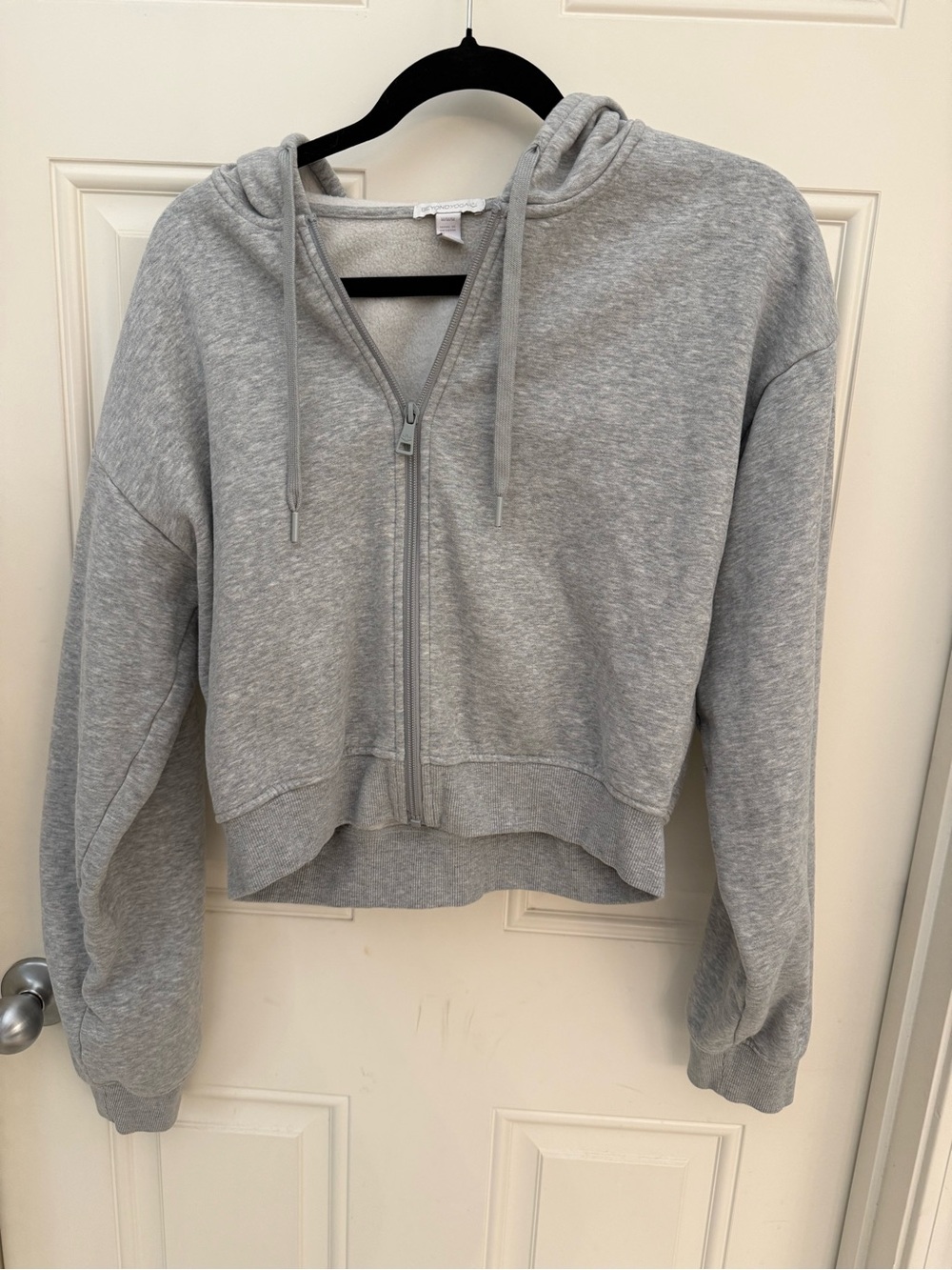 Beyond Yoga Heather Gray Cropped Zip Hoodie